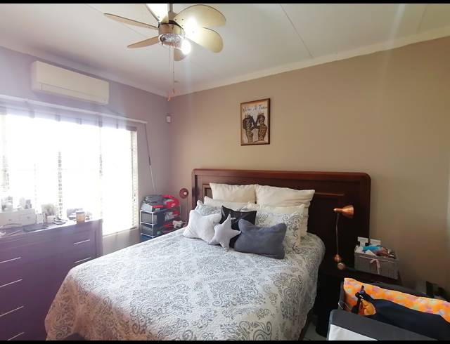 2 BEDROOM TOWNHOUSE FOR SALE IN MEIRINGSPARK EXT 4